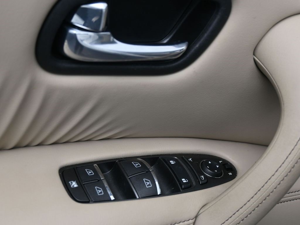 Used 2024 Nissan Armada SL w/ Cargo Package image 17