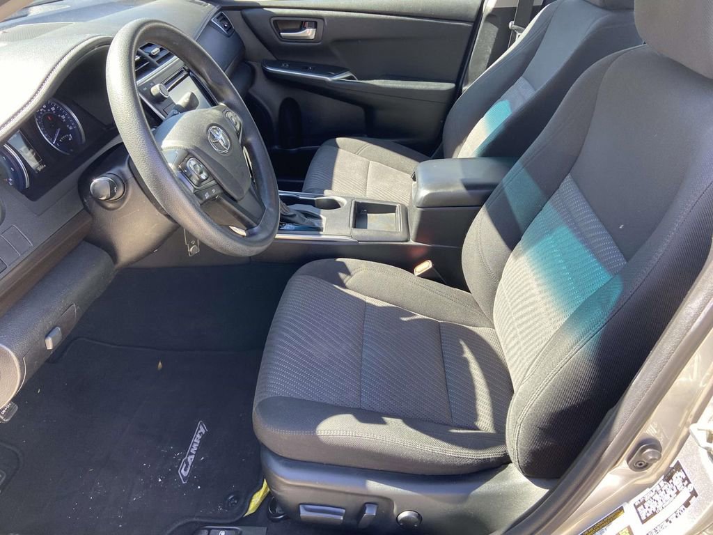 Used 2017 Toyota Camry LE image 20