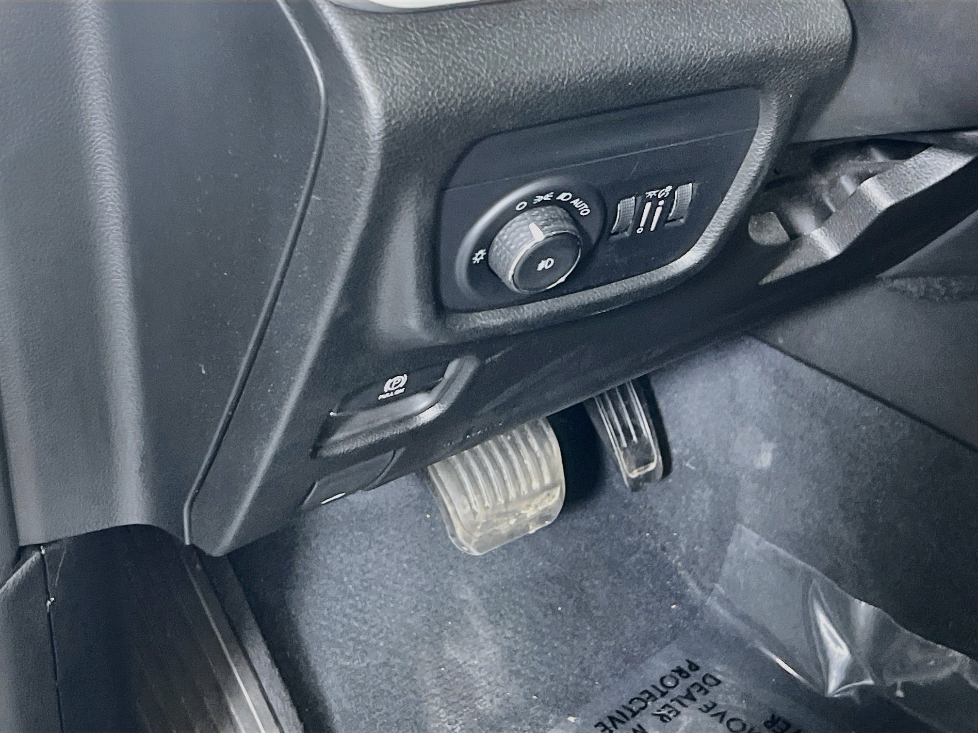 Used 2023 Jeep Grand Cherokee Limited AWD/4WD image 10