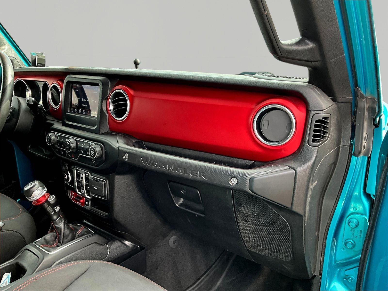 Used 2020 Jeep Wrangler Unlimited Rubicon w/ Cold Weather Group AWD/4WD image 26