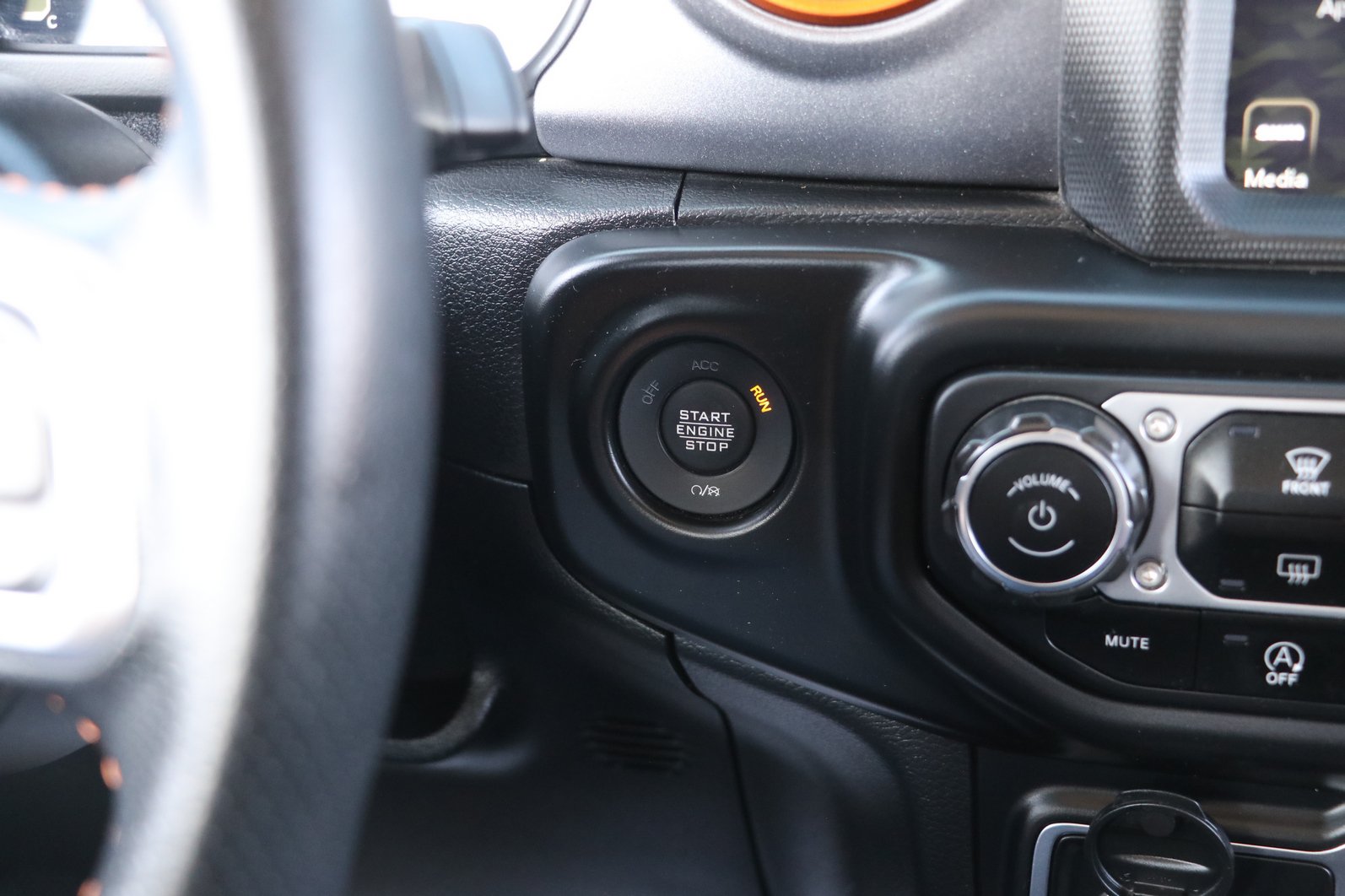 Used 2021 Jeep Gladiator Mojave AWD/4WD image 23