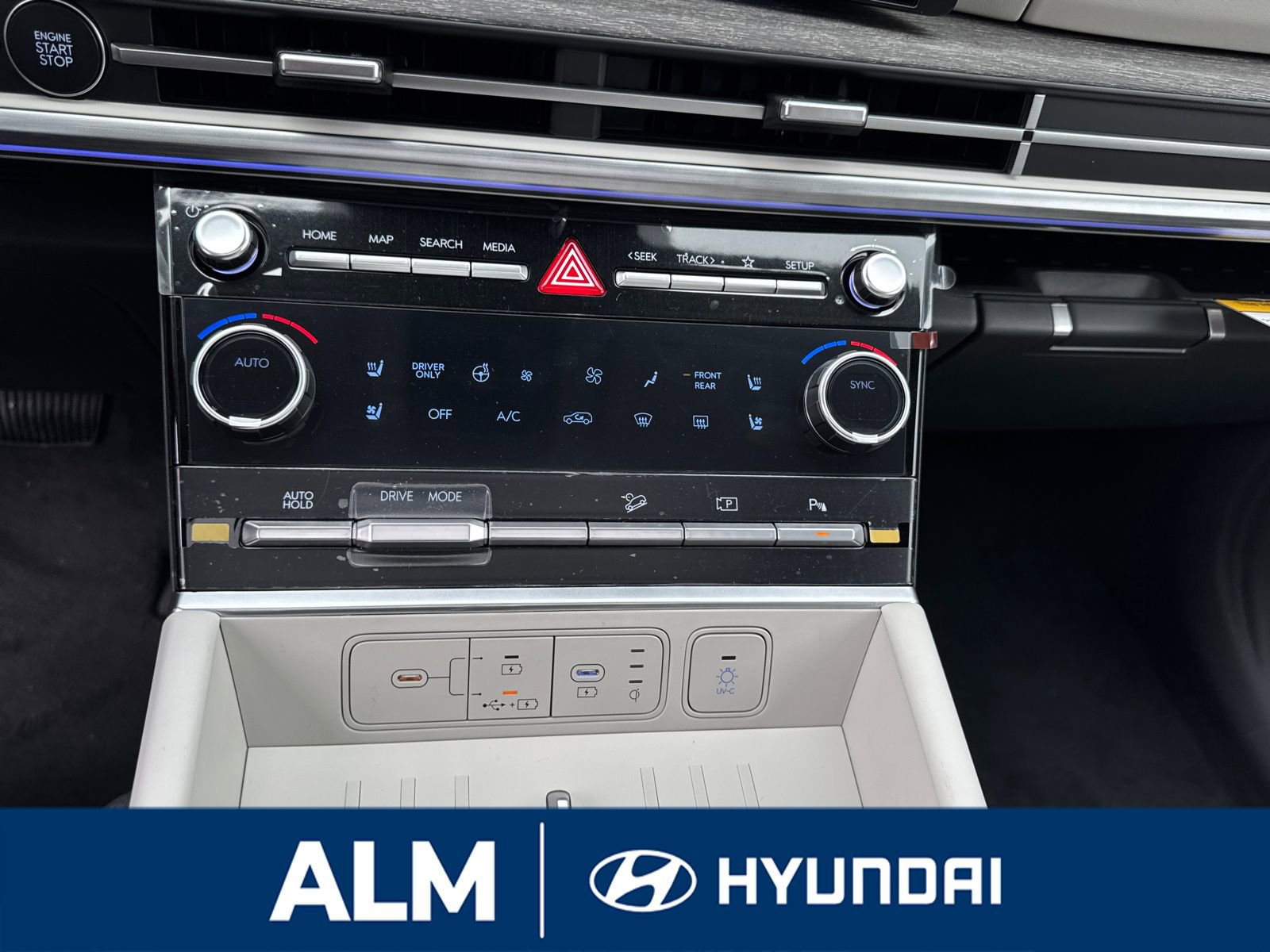 New 2025 Hyundai Santa Fe Limited image 21