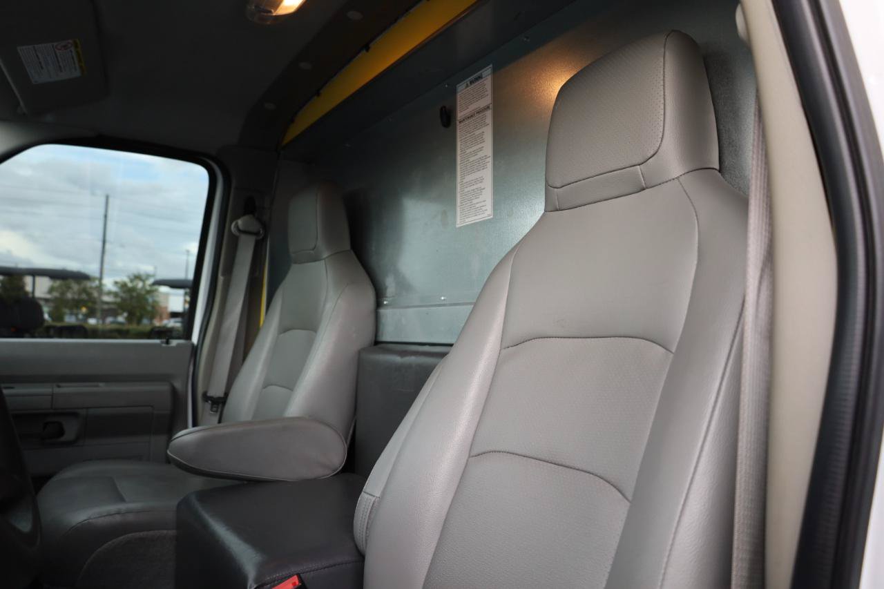Used 2022 Ford E-350 and Econoline 350 Super Duty w/ Power Windows & Locks Group RWD image 5