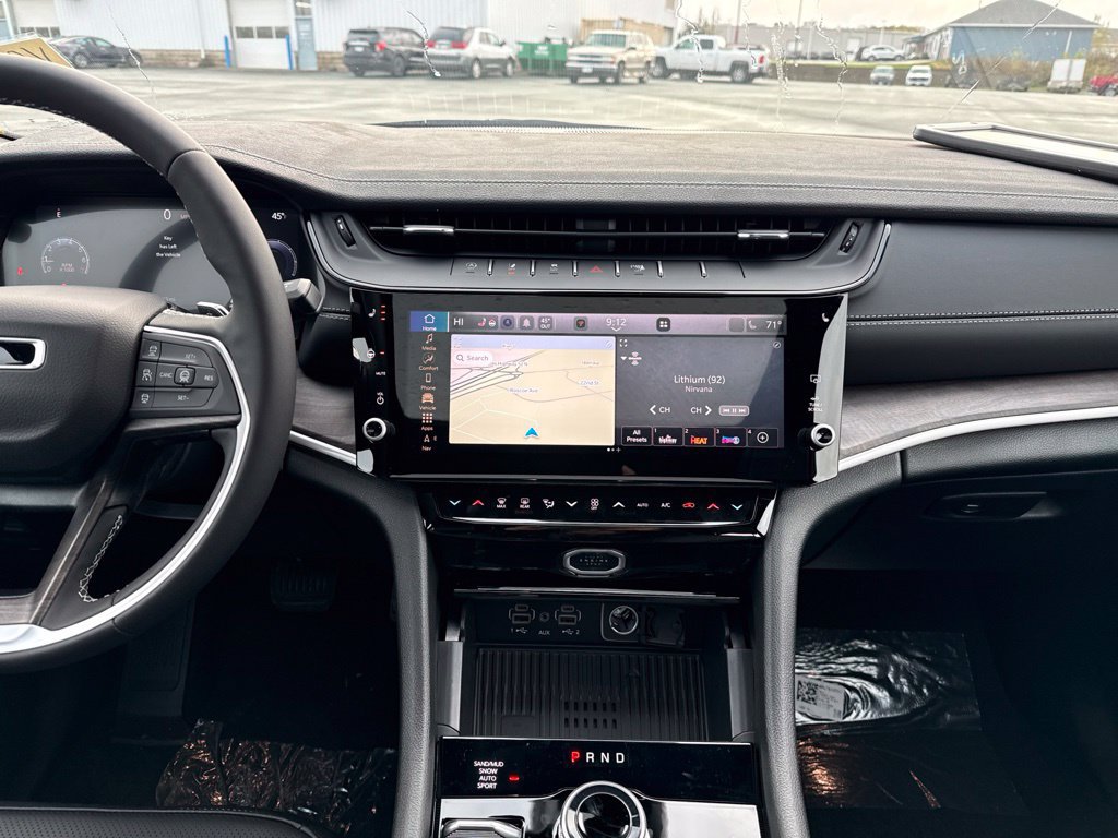 New 2027 Jeep Grand Cherokee L Limited AWD/4WD image 19