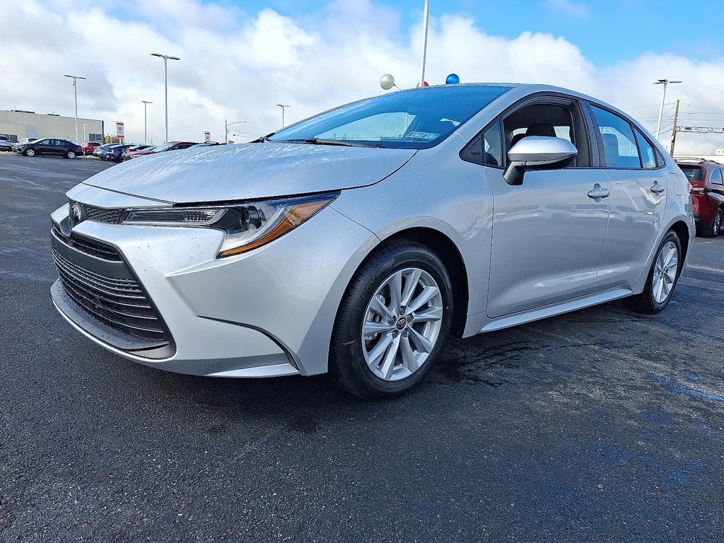 New 2026 Toyota Corolla LE FWD image 3