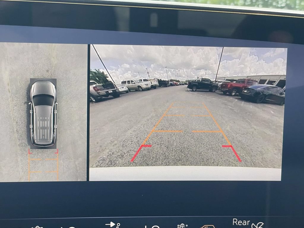 Used 2025 Buick Enclave Preferred FWD image 23
