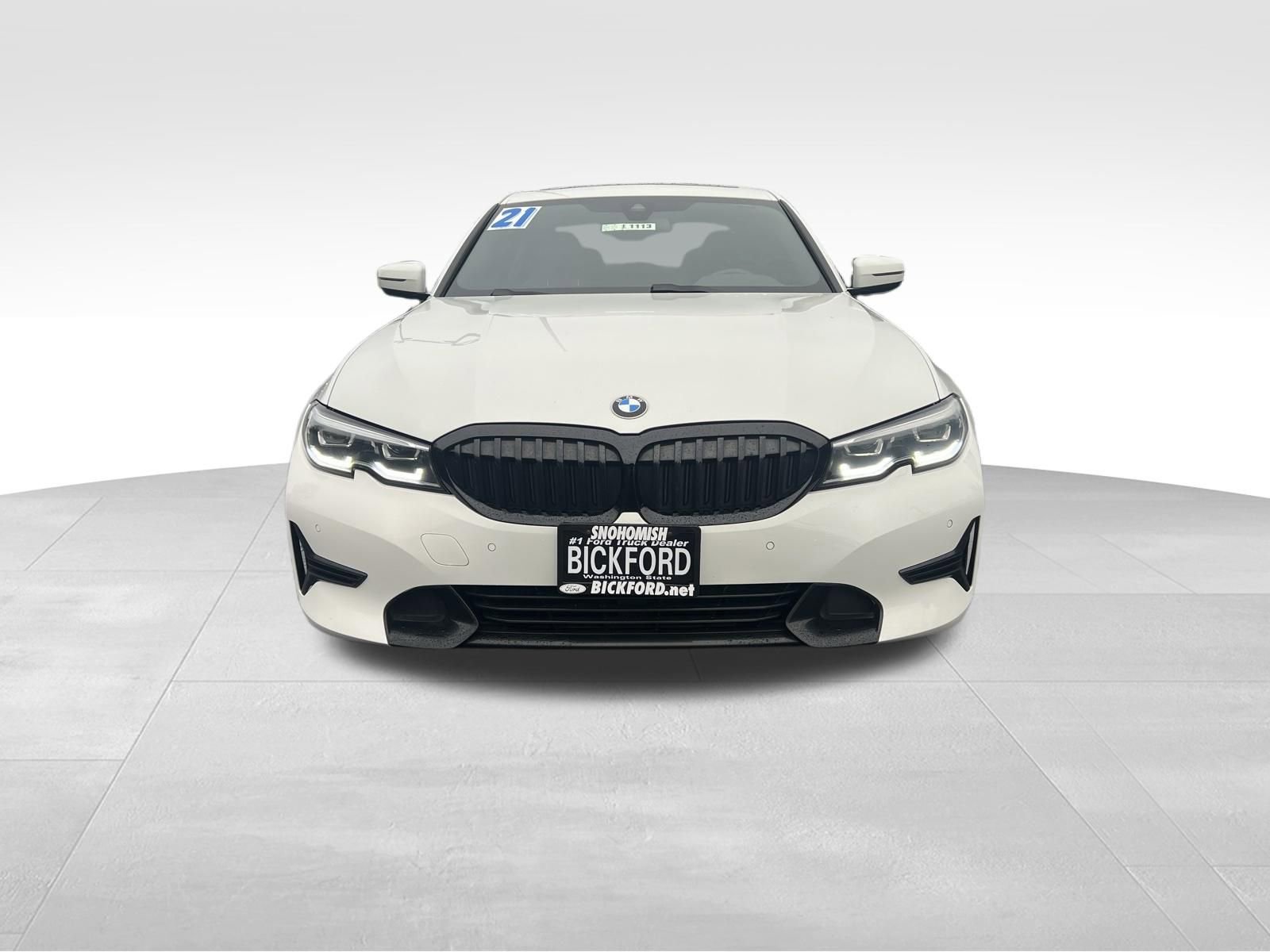 Used 2021 BMW 330i xDrive Sedan w/ Convenience Package image 2