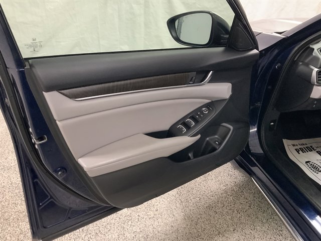 Used 2018 Honda Accord EX image 13