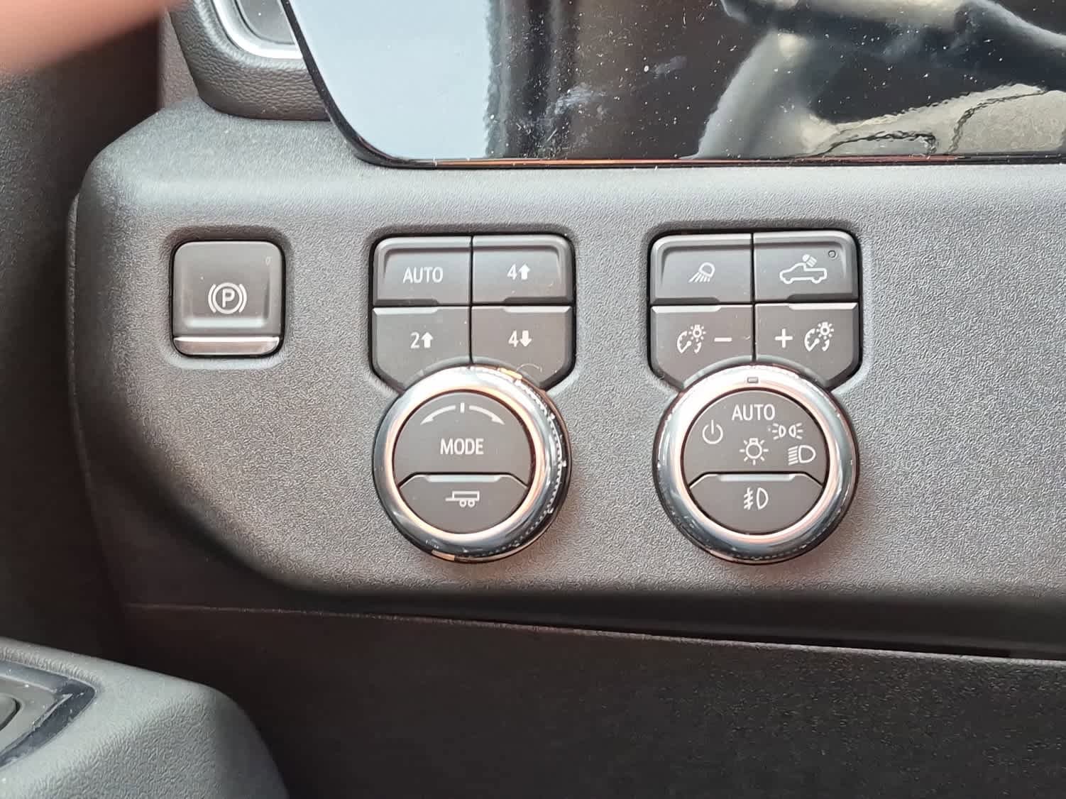 Used 2026 GMC Sierra 2500 SLT w/ SLT Premium Package AWD/4WD image 20