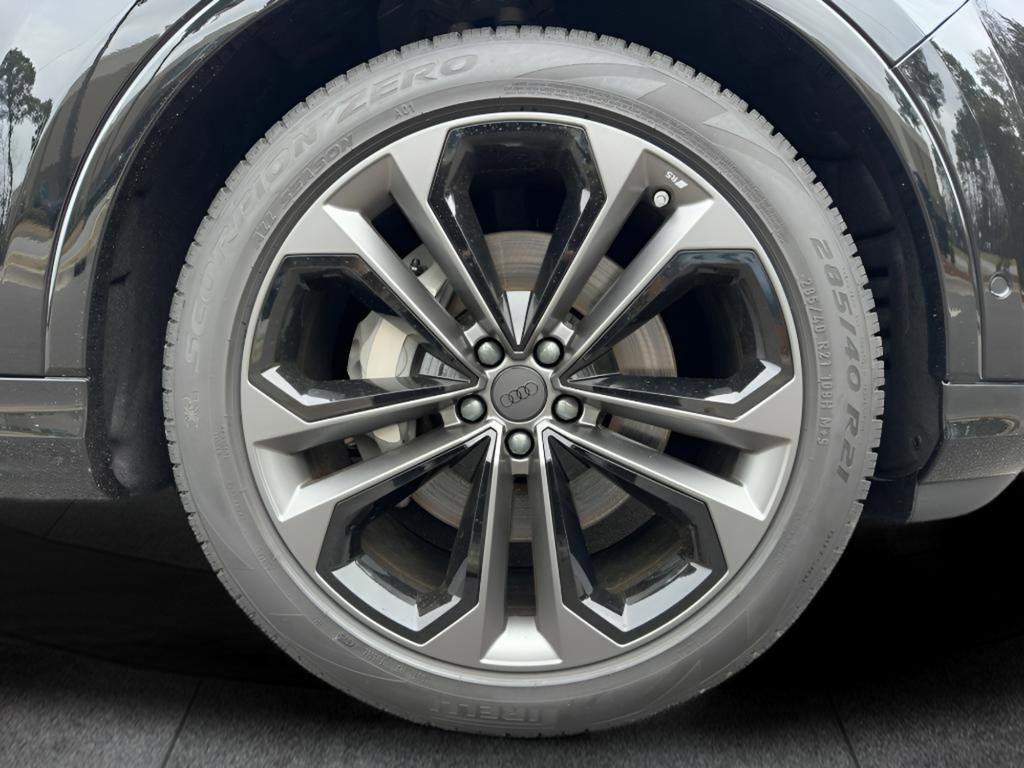 New 2026 Audi Q7 3.0T Premium Plus AWD/4WD image 44
