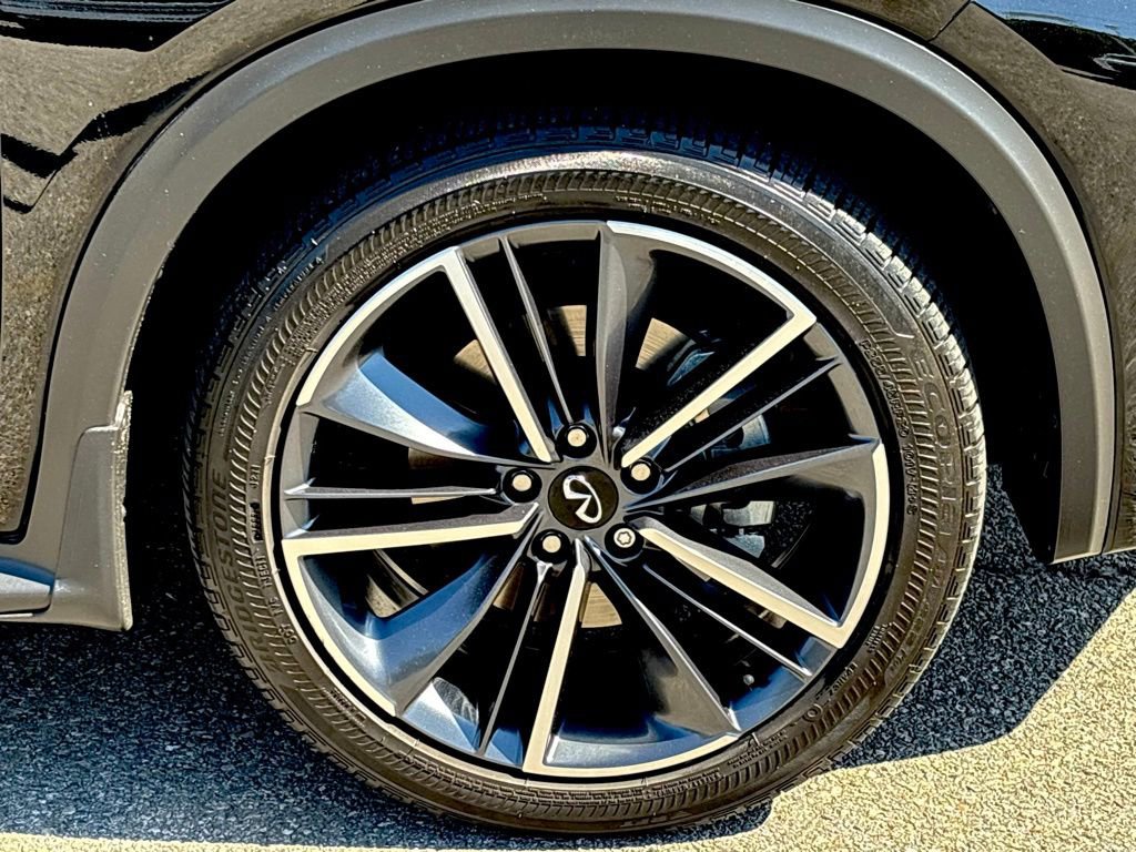 Used 2023 INFINITI QX55 Luxe w/ Cargo Package image 32