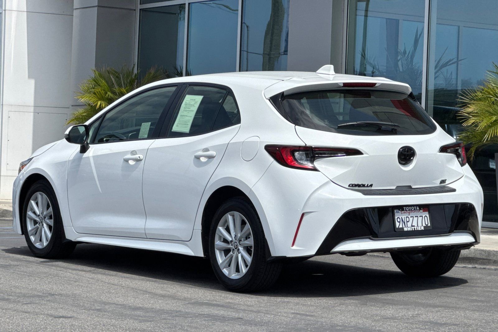 Used 2025 Toyota Corolla SE w/ SE Package FWD image 8