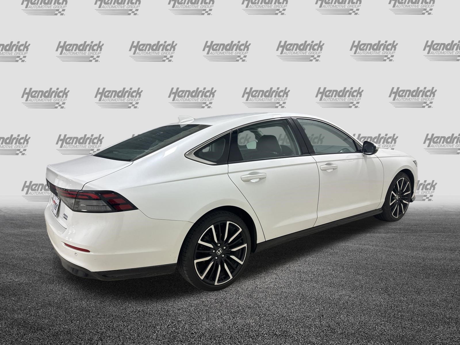 Used 2023 Honda Accord Touring image 10