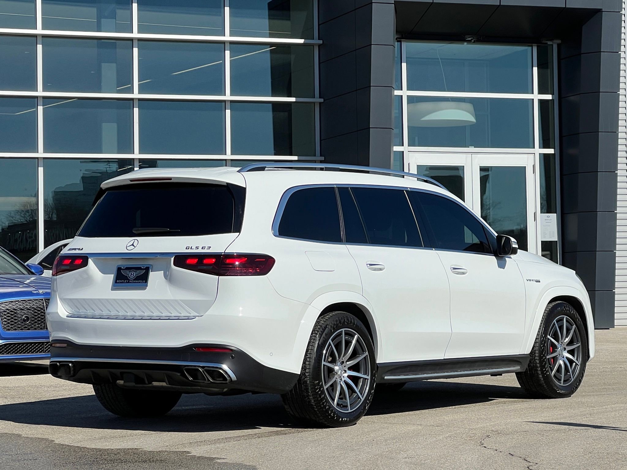 Used 2025 Mercedes-Benz GLS 63 AMG 4MATIC image 2