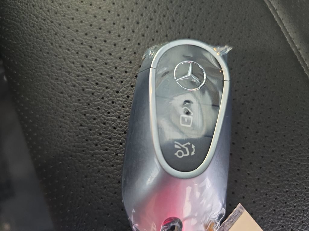 Certified 2026 Mercedes-Benz GLC 300 4MATIC image 39
