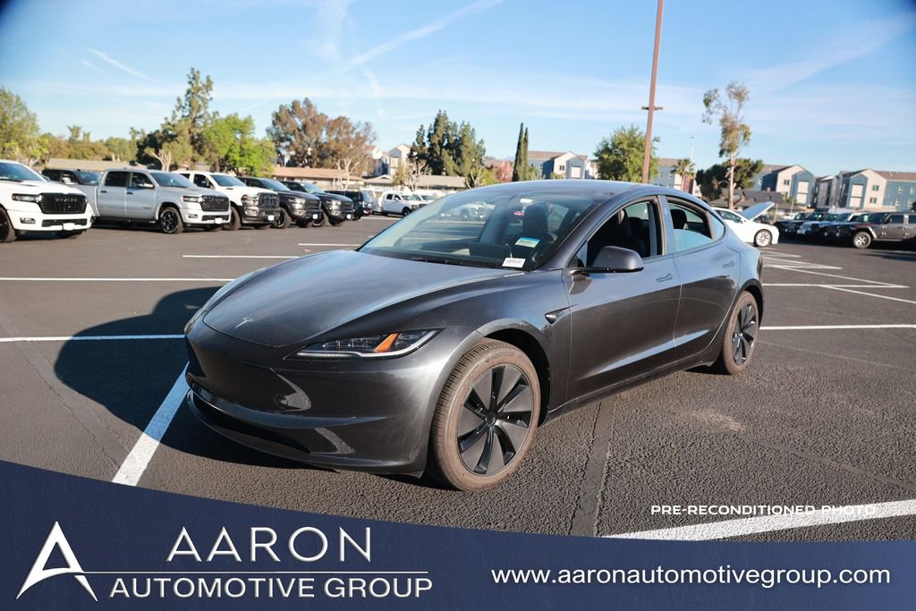 Used 2024 Tesla Model 3 Standard Range image 1