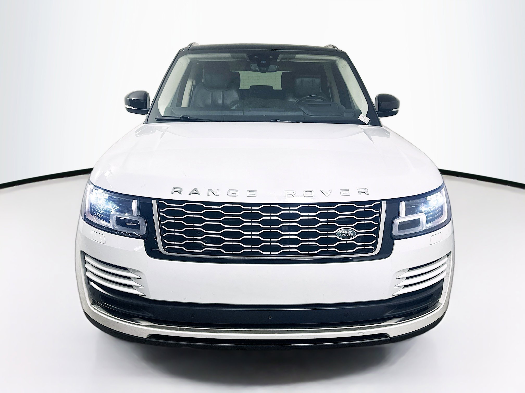 Used 2019 Land Rover Range Rover Supercharged AWD/4WD image 2