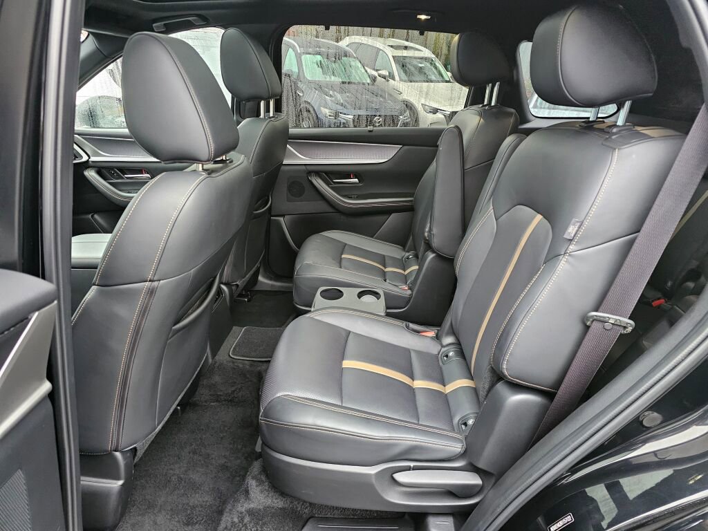Certified 2024 MAZDA CX-90 Plug-In Hybrid w/ Premium Plus image 17