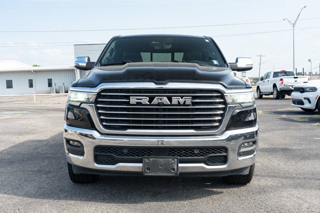 Used 2025 RAM 1500 Laramie AWD/4WD image 8