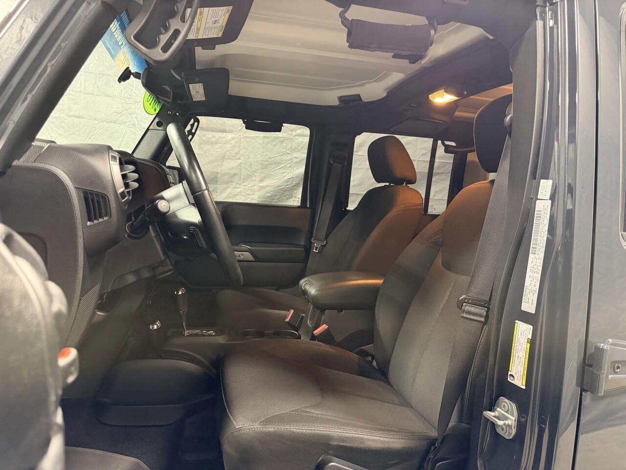 Used 2018 Jeep Wrangler Unlimited Sport w/ Connectivity Group image 11