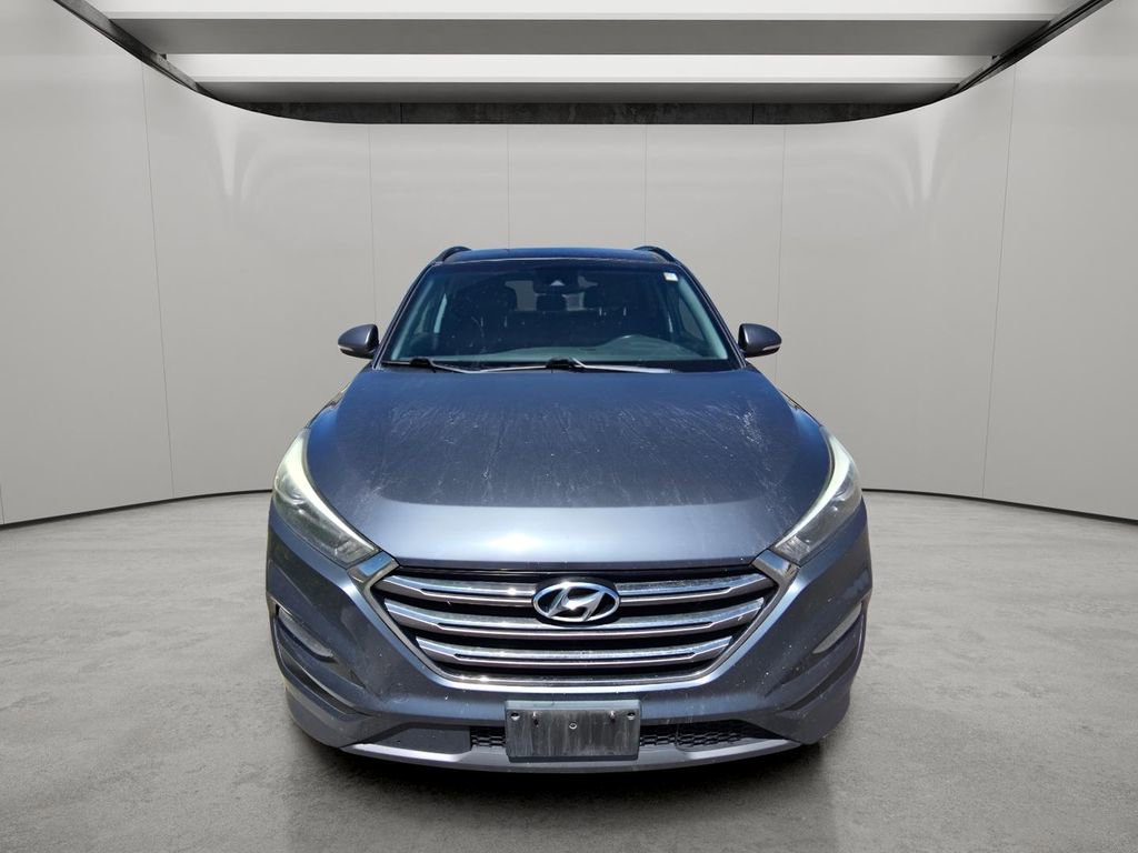 Used 2016 Hyundai Tucson Limited w/ Option Group 03 AWD/4WD image 2