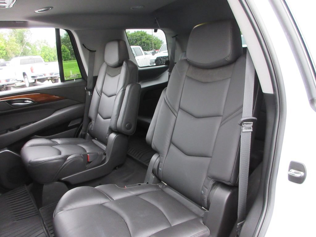 Certified 2019 Cadillac Escalade Premium Luxury AWD/4WD image 25