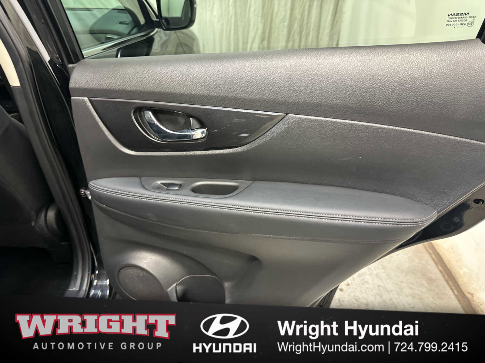 Used 2019 Nissan Rogue SV AWD/4WD image 15