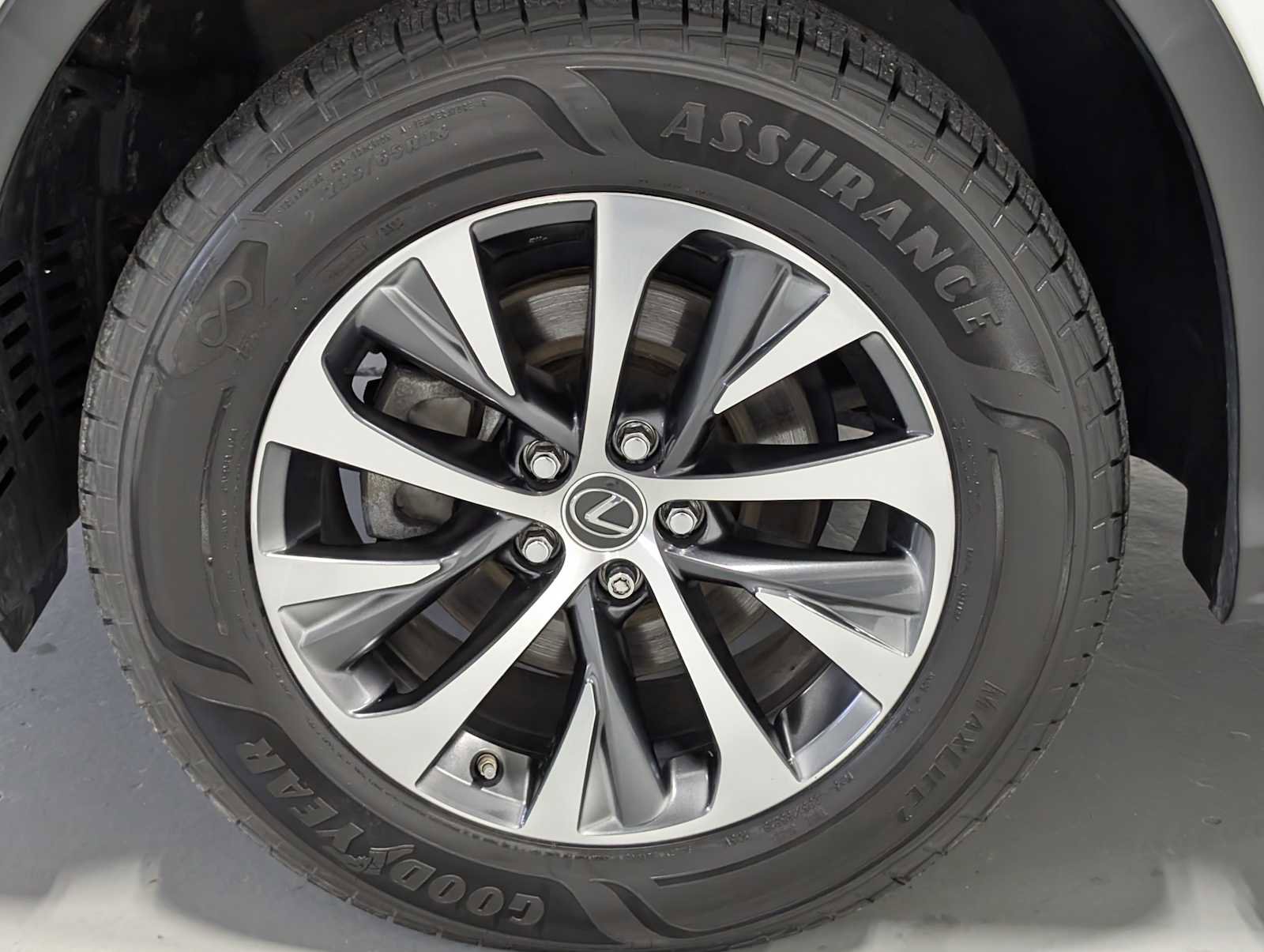 Used 2022 Lexus RX 350L AWD image 3