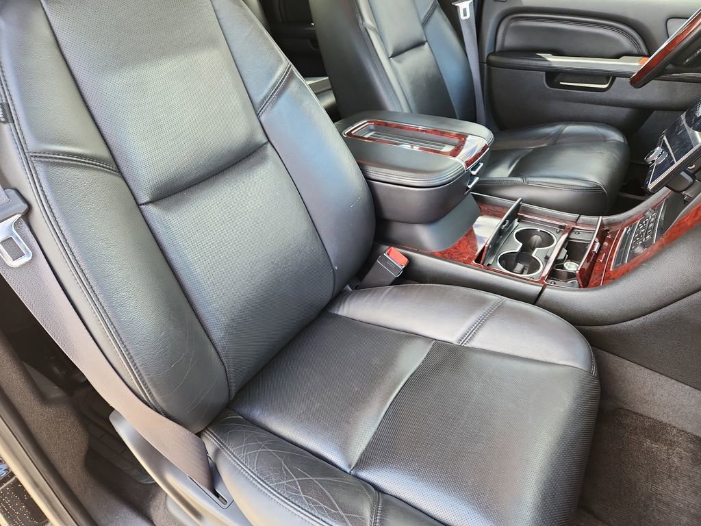 Used 2013 Cadillac Escalade EXT Luxury AWD/4WD image 13