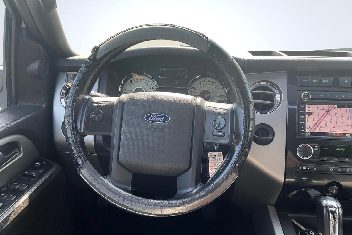 Used 2011 Ford Expedition XLT w/ 202A Rapid Spec Order Code RWD image 5
