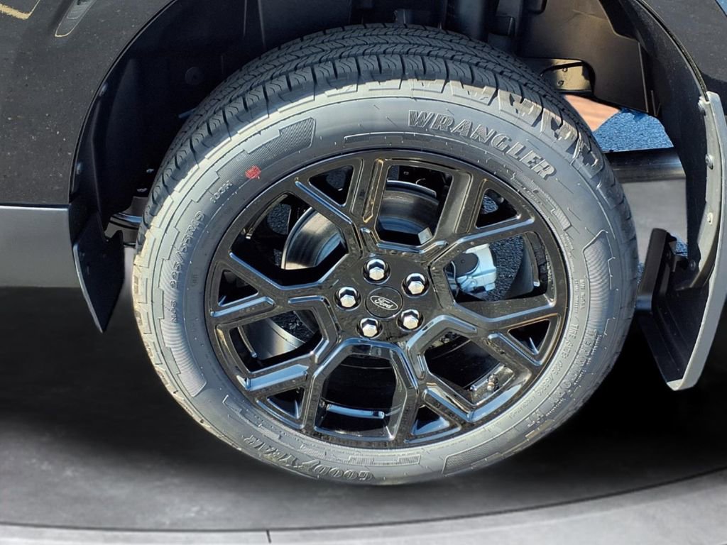 New 2026 Ford Maverick XLT w/ XLT Luxury Package image 17
