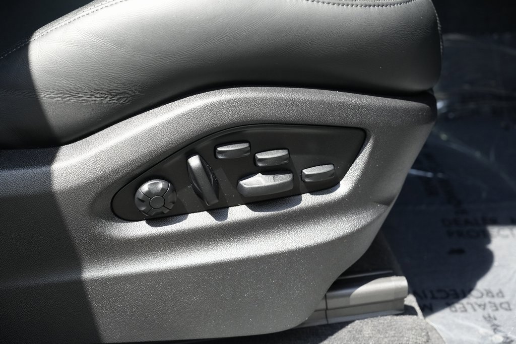 Used 2022 Porsche Cayenne Turbo image 40