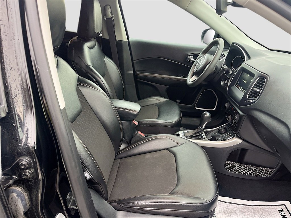 Used 2021 Jeep Compass Latitude image 25