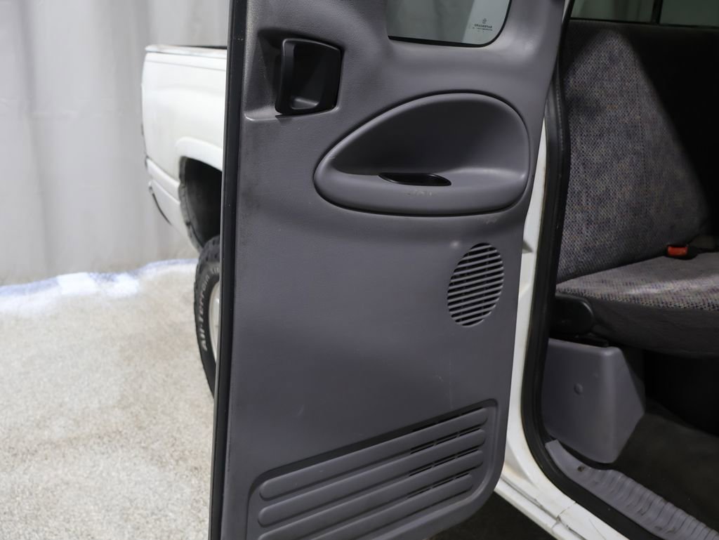 Used 1998 Dodge Ram 1500 Truck ST image 19
