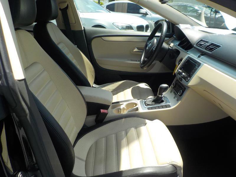 Used 2012 Volkswagen CC Lux FWD image 25
