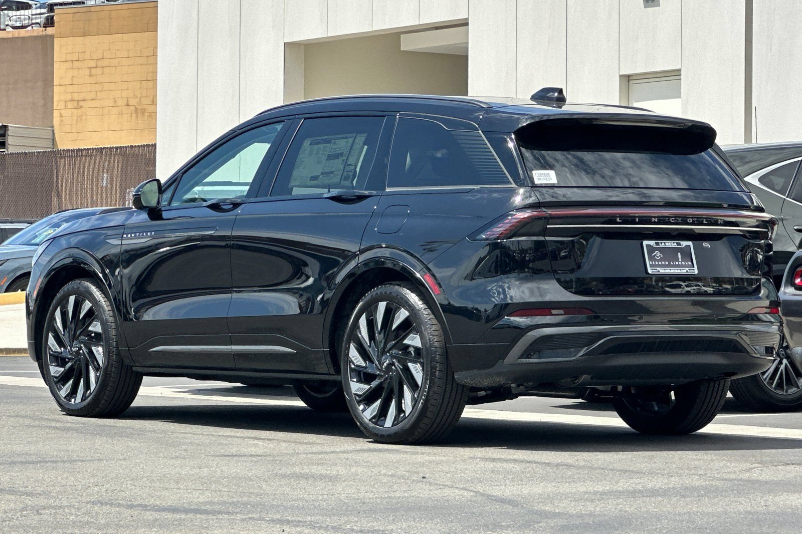 New 2026 Lincoln Nautilus Reserve w/ Jet Appearance Package AWD/4WD image 5
