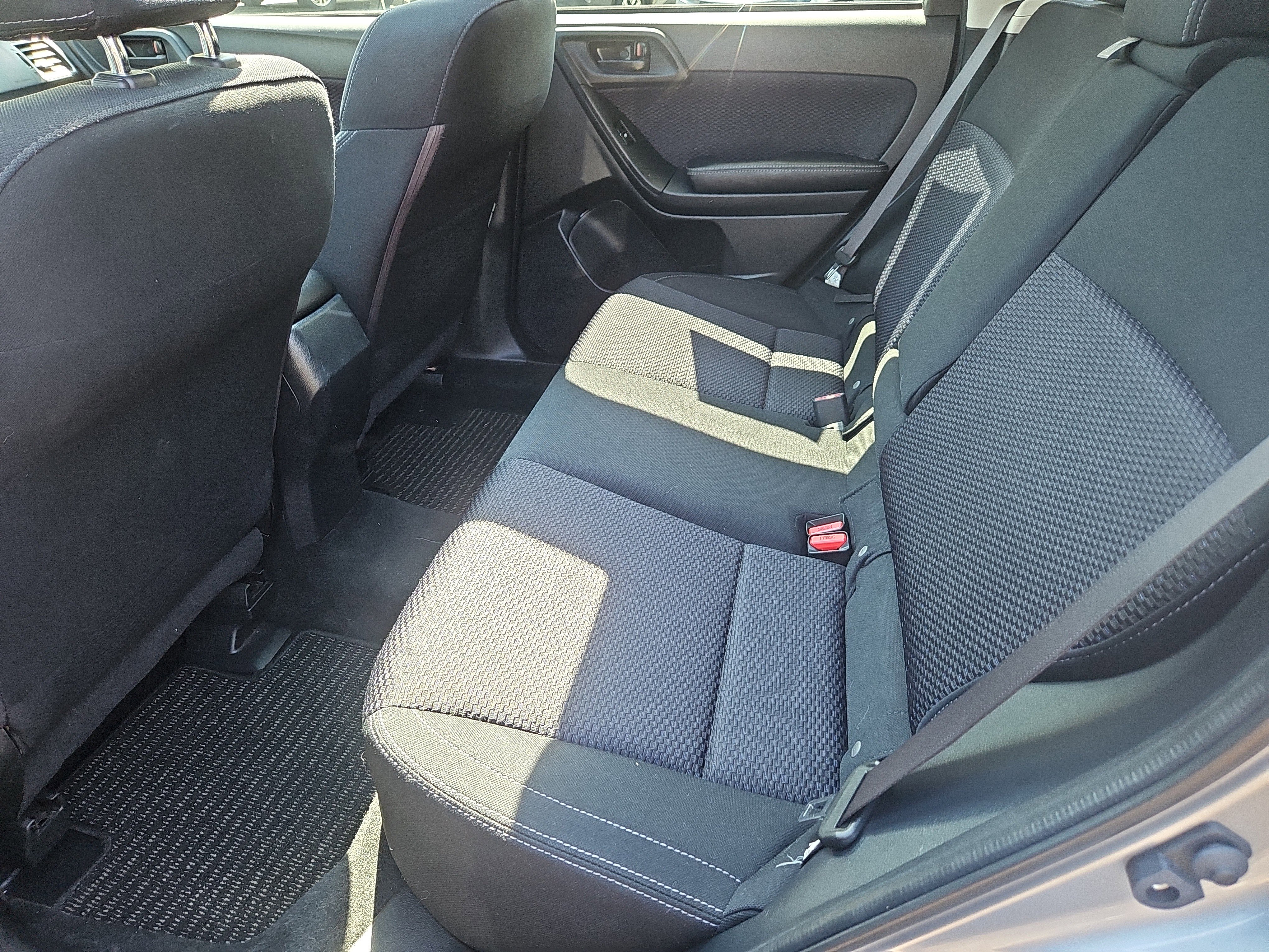 Used 2018 Subaru Forester 2.5i Premium image 28