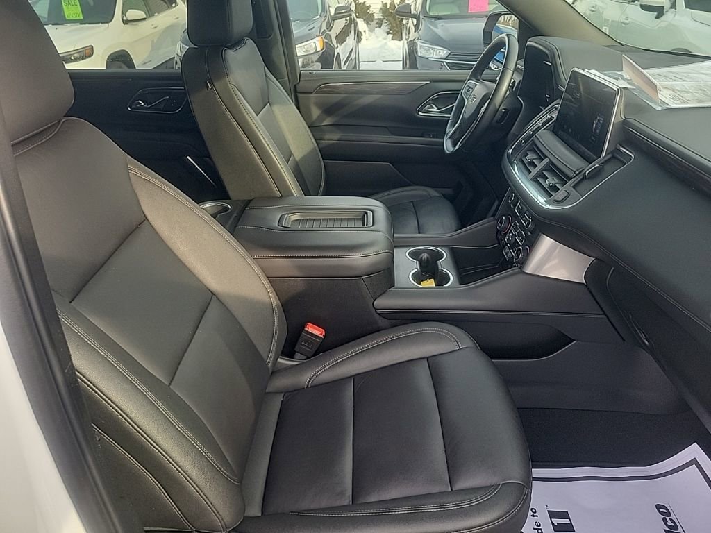 Used 2024 Chevrolet Suburban Z71 w/ Luxury Package image 30