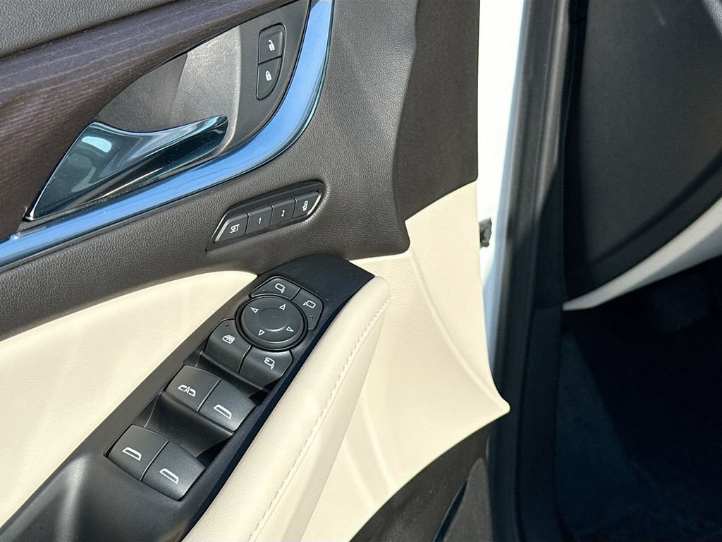 Used 2024 Buick Enclave Avenir w/ Trailering Package, 5000 lbs. FWD image 18