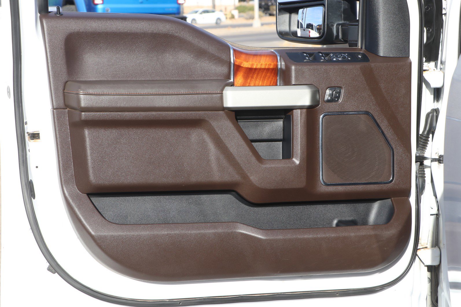 Used 2019 Ford F250 King Ranch w/ King Ranch Ultimate Package image 10