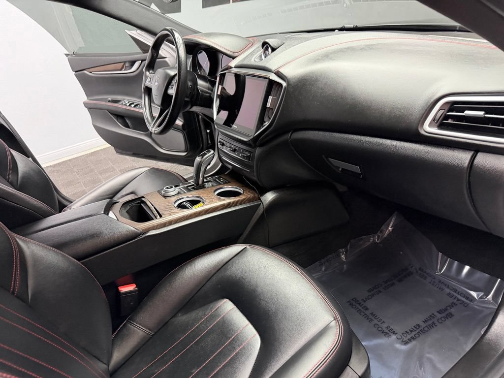 Used 2021 Maserati Ghibli S RWD image 53