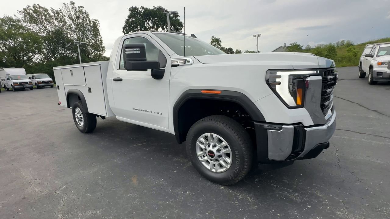 New 2025 GMC Sierra 2500 Pro w/ Convenience Package image 2