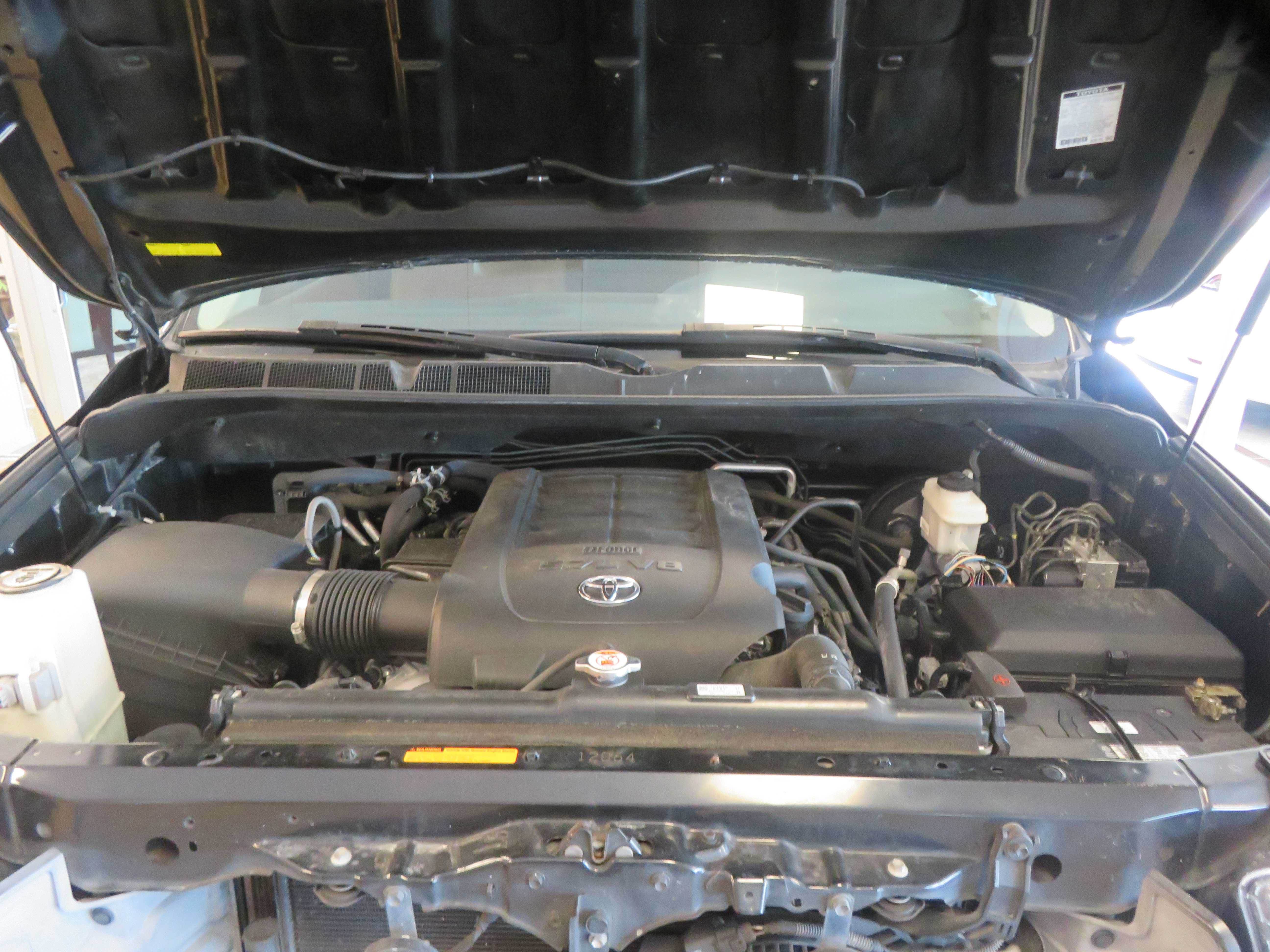 Used 2017 Toyota Sequoia Platinum RWD image 70