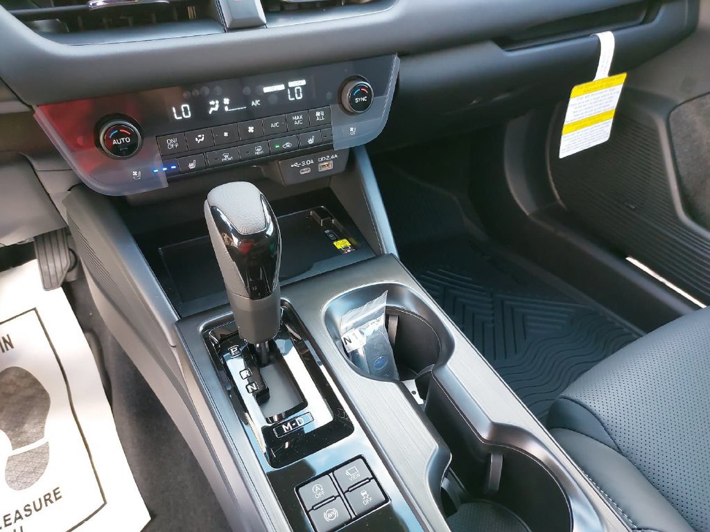 New 2026 Subaru Outback Touring XT AWD/4WD image 25