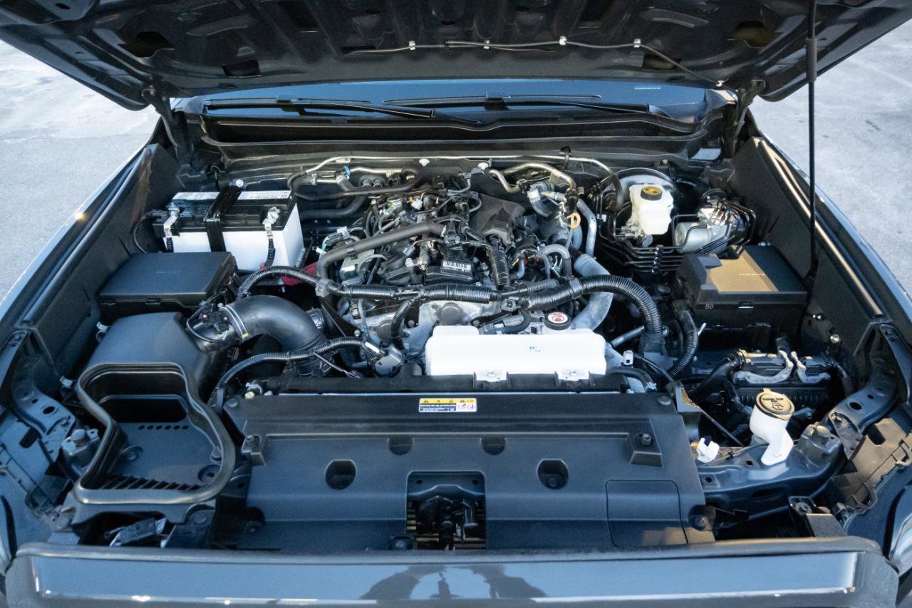 Used 2024 Toyota Tacoma SR5 RWD image 33