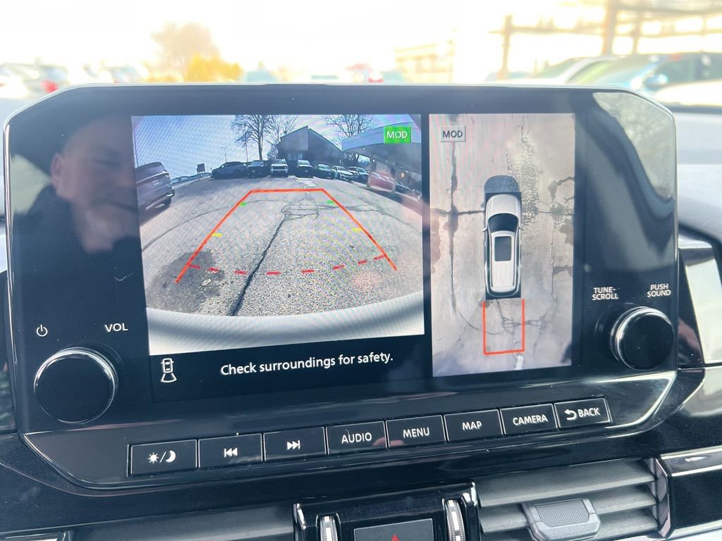 Certified 2024 Nissan Pathfinder SL image 51