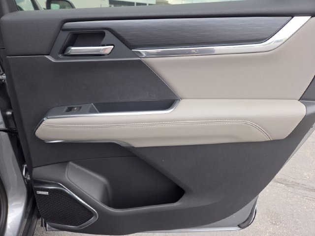 New 2026 GMC Acadia Elevation w/ Elevation Premium Package FWD image 28