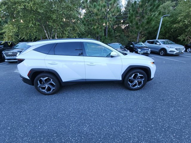 Used 2024 Hyundai Tucson Limited AWD/4WD image 17