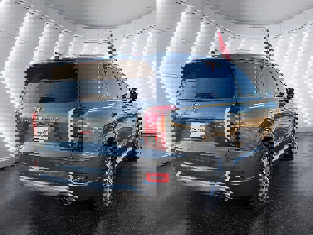 Used 2021 Hyundai Palisade Limited w/ Cargo Package AWD/4WD image 4