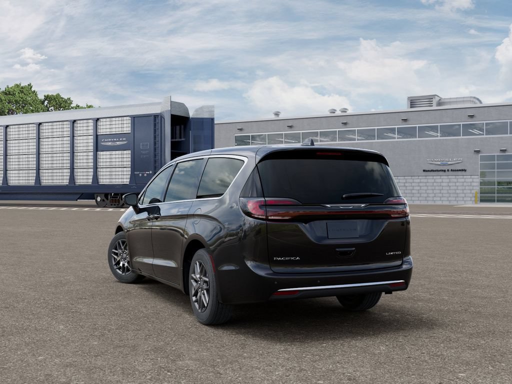 New 2027 Chrysler Pacifica Limited FWD image 3